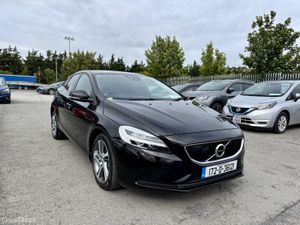 VOLVO V40 2017 2.0, DIESEL D4 - Image 3