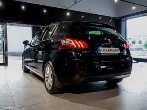 2020 Peugeot 308 Active 1.2 PureTech 110bhp Manual - Image 4