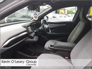 Renault Megane E-Tech Iconic EV 60kwh - Image 4