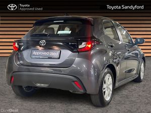 Toyota Yaris HYBRID LUNA // REAR CAMERA // TOYOTA - Image 2
