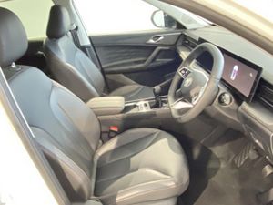 MG HS 5DR HAT 1.5 T-GDI TROPHY - Image 4