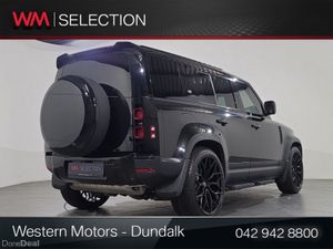 Land Rover Defender 2.0 P400E S 110 AUTO 4WD - Image 4