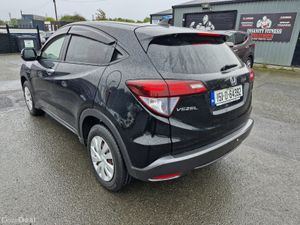 2015 Honda Vezel 1.5L Hybrid Low Miles Fresh Nct - Image 3