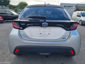 Toyota Yaris Hybrid Auto |91692km - Image 4