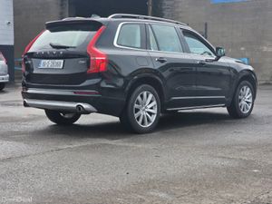 Volvo XC90 2.0 AWD Momentum - Image 4