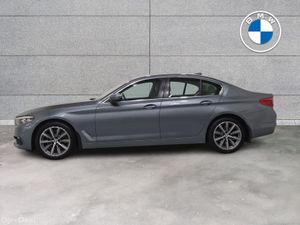 BMW 5-Series 520d SE Saloon - Image 4