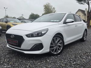 182 Hyundai i30 Fastback/FSH/High spec/Warranty - Image 4