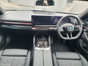 BMW 5-Series 530e M Sport Saloon - Image 4