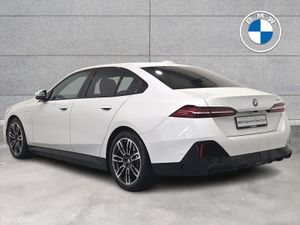 BMW 5-Series 530e M Sport - Image 3