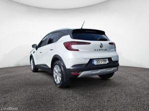 Renault Captur ICONIC TCE 90 6DFULL 5DR - Image 4
