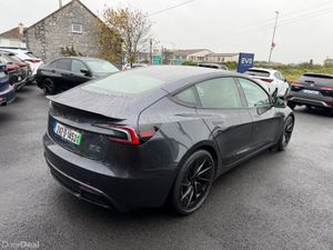 Performance Model 3 - Premium - Highland - Image 3