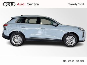 Audi Q3 E-HYBRID 270HP S-T SE - Image 2