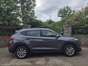 Hyundai Tucson 2017 1.7 diesel low miles must see - Image 2