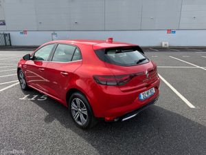 Renault Megane 1.3 PETROL, ICONIC MODEL, LOW MILEA - Image 4