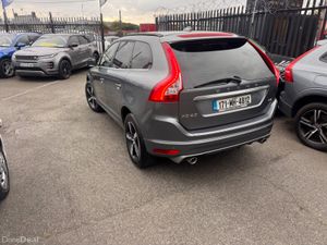 17 Volvo XC60 2.0 Diesel R Desigh - Image 4