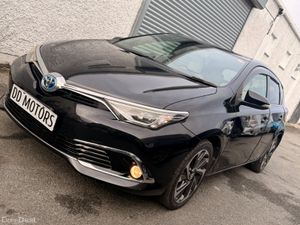 TOYOTA AURIS 2016 HYBRID WITH TOP SPEC - Image 3