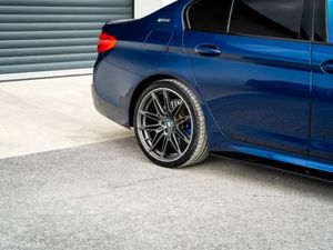 BMW 5-Series E G30 M Sport 4DR Auto - Image 3