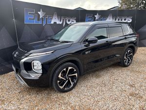 Mitsubishi Outlander Exceed  2.4 PHEV 2023 - Image 2