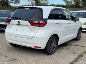 HONDA FIT 1.5L HYBRID AUTOMATIC 2015 52000KM ONLY - Image 4