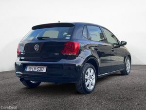 VW POLO AUTO **LOW kILOMETERS** UPGRADED RADIO - Image 3