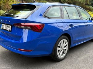 Skoda Octavia 2023 ESTATE 2.0 TDI FULL SERVICE HIS - Image 3