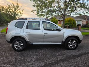 Dacia Duster 1.5 diesel . ( 1 owner from new )) - Image 4