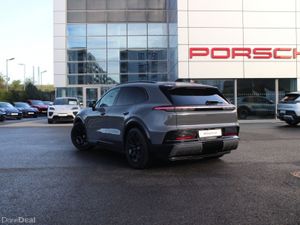 Porsche Cayenne Electric - Image 2