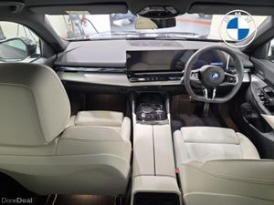 BMW 5-Series 530e M Sport Saloon - Image 4