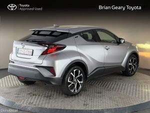 Toyota C-HR HYBRID SPORT - Image 2