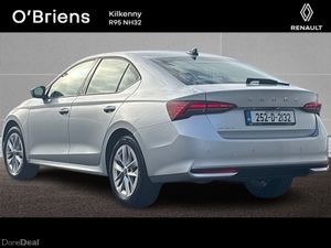 Skoda Octavia SELECTION 2.0TDI 115 BHP 1 OWNER - P - Image 3