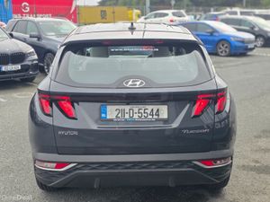 Hyundai Tucson Manual 1.6 Diesel Low Miles (211) - Image 4
