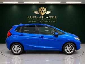 ❁ Honda Fit Hybrid ❁ Immaculate low mileage ❁ - Image 4