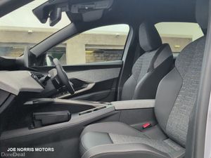 Peugeot 3008 STD ALLURE MHEV 136 E-DCC - Image 4