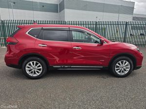 Nissan X-Trail PETROL / HYBRID, TINY MILEAGE, HUGE - Image 4