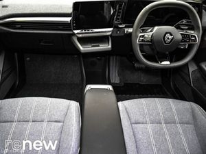 Renault Megane E-Tech Techno EV60 220hp - Image 3