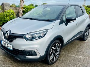 2019 Renault Captur ICONIC 1.5 Diesel - Image 2