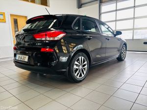 Hyundai i30 2018 Deluxe - Image 3