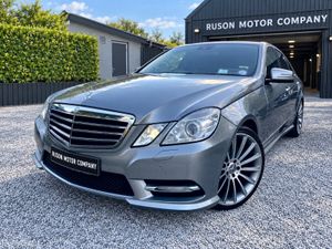 13 Mercedes-Benz E220 CD - Image 2