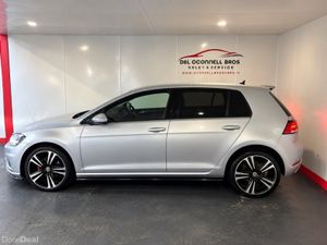 Volkswagen Golf 1.6 TDI SE NAV 115PS 5DR - Image 4