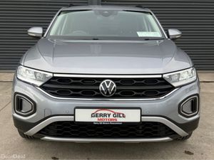 Volkswagen T-Roc LIFE 1.0 TSI MANUAL 110HP  * REVE - Image 2