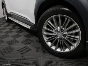 Hyundai KONA Executive Plus 1.0L Petrol Compact SU - Image 4