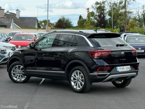 252 VW T-ROC STYLE 1.5 150BHP AUTOMATIC - Image 3