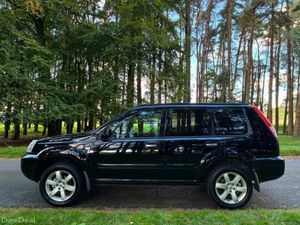 Nissan X-Trail 2006 4X4 Automatic - Image 4