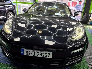 Porsche Panamera 2016  1 Year Warranty Full Servic - Image 4