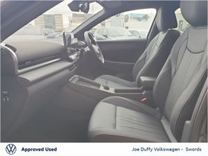 Volkswagen T-Roc T-Roc R-Line 1.5TSI 150HP MHEV NE - Image 4