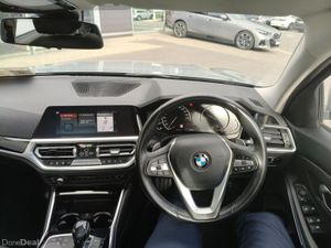 BMW 3-Series 320d SE Saloon - Image 4