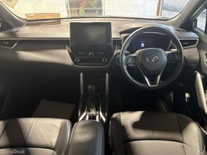 Toyota Corolla Cross Sol Hybrid - Image 4