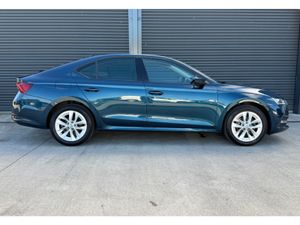 Skoda Octavia AMBITION 1.0 TSI 110bho ** REVERSE C - Image 3