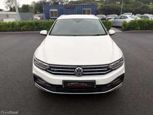 Volkswagen Passat 2020 - Image 3