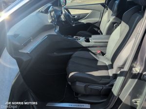 Peugeot 5008 GT 1.2 MHEV 3 ISOFIX - Image 3